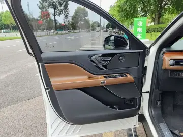 2020 Lincoln Aviator с пробегом 99 000 км