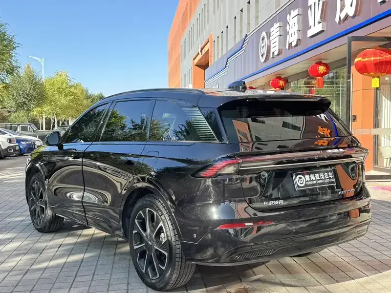 2023 Lincoln Nautilus с пробегом 31 000 км