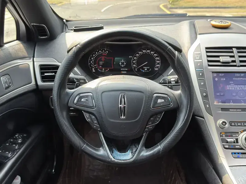 2020 Lincoln MKZ с пробегом 52 000 км