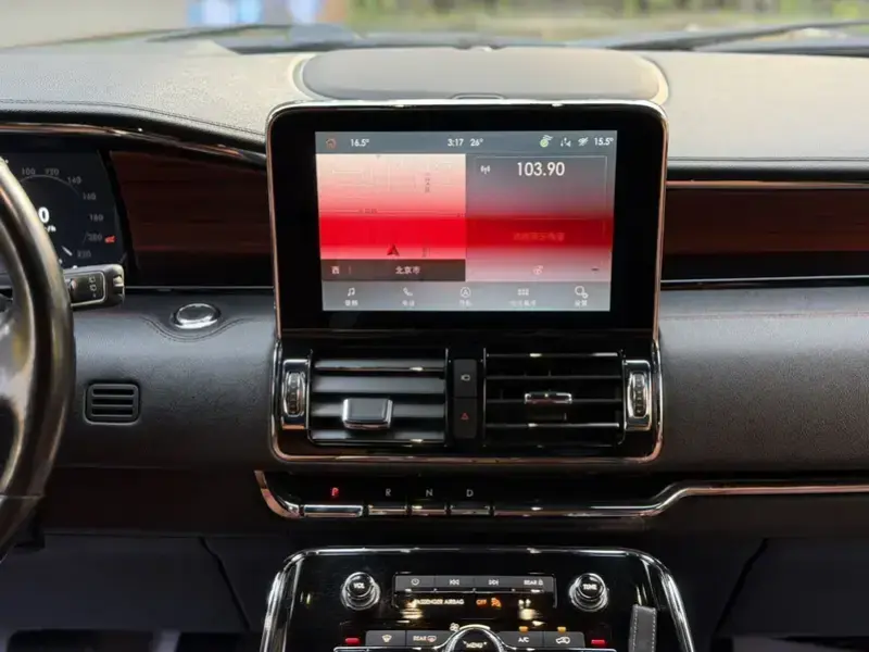 2020 Lincoln Navigator с пробегом 102 000 км