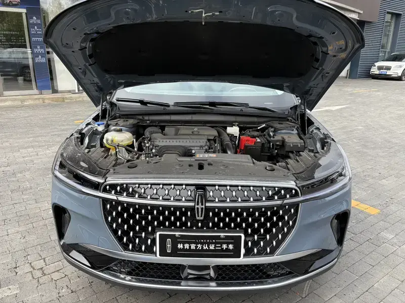 2026 Lincoln Nautilus с пробегом 10 000 км