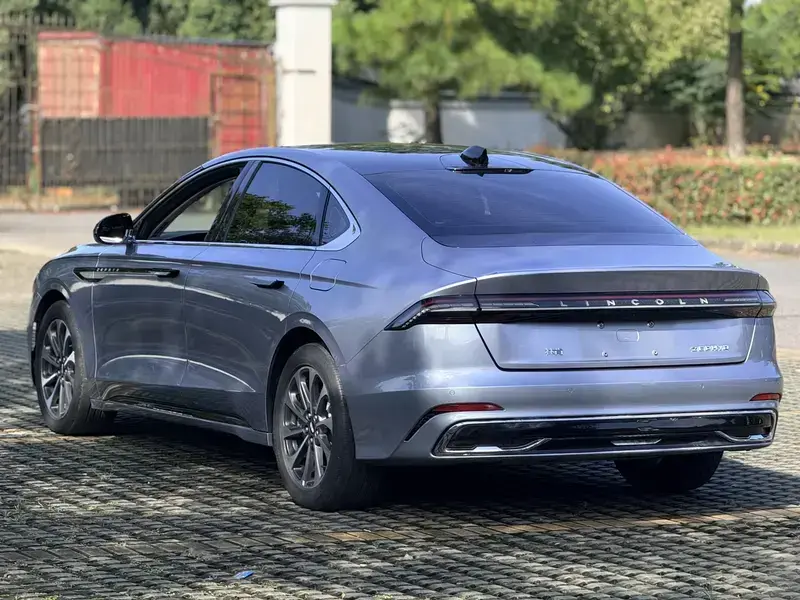 2022 Lincoln Z с пробегом 55 000 км