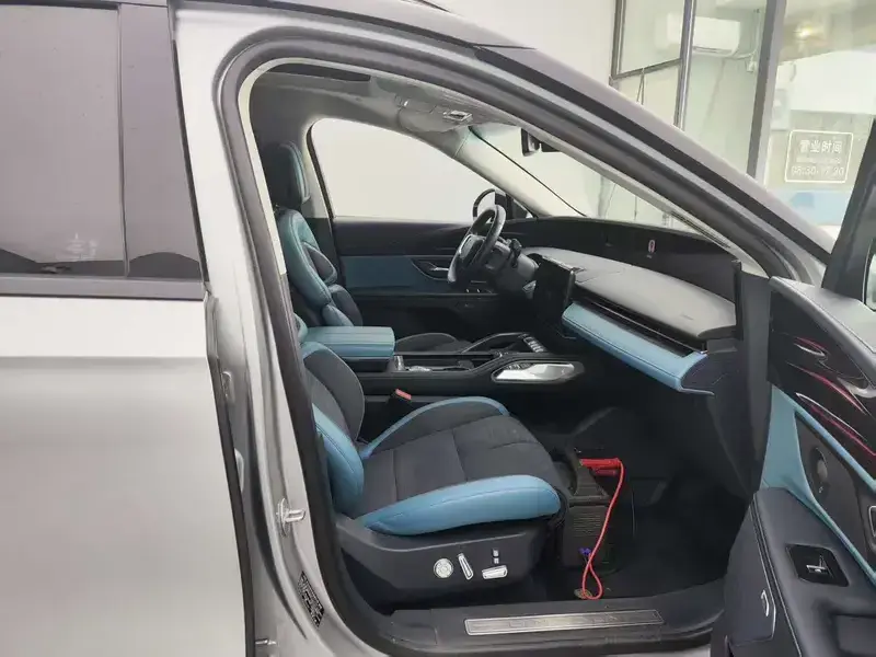 2023 Lincoln Nautilus с пробегом 73 000 км