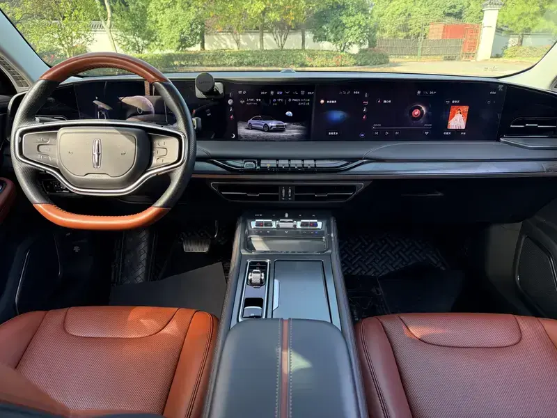 2022 Lincoln Z с пробегом 55 000 км