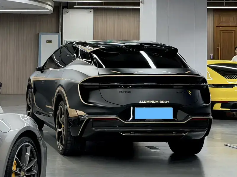 2023 Lotus Eletre с пробегом 26 000 км