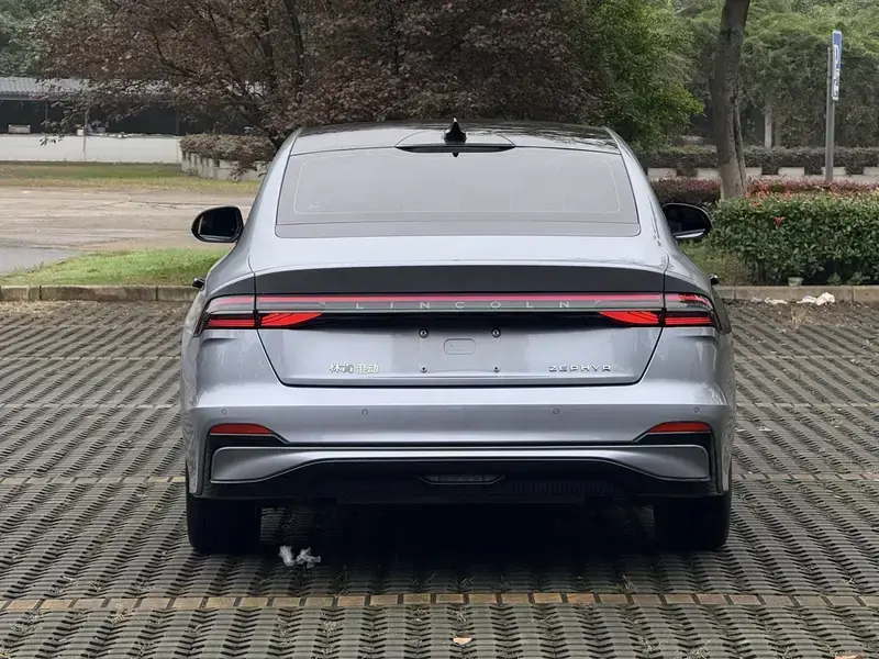 2024 Lincoln Z с пробегом 30 000 км