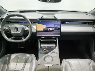 2023 Lotus Eletre с пробегом 62 000 км