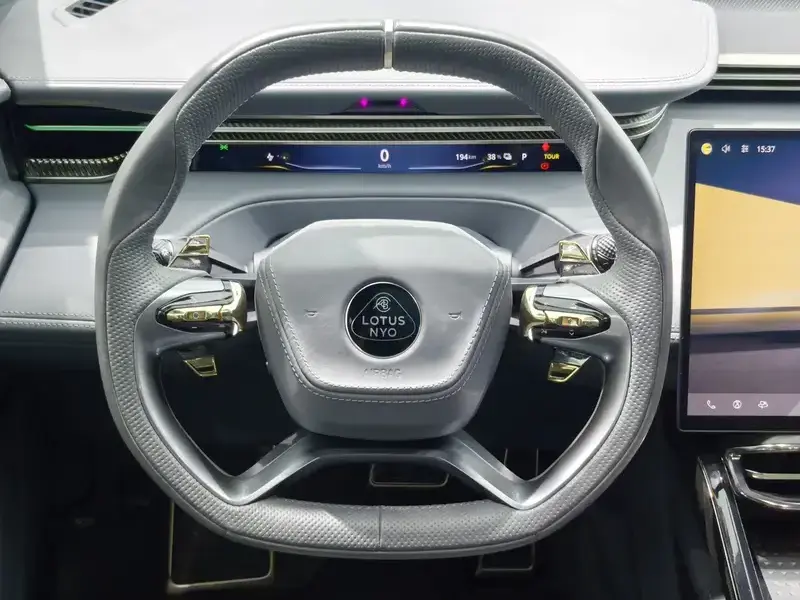 2023 Lotus Eletre с пробегом 62 000 км