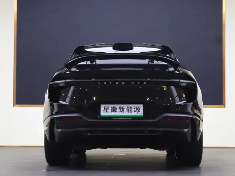 2023 Lotus Eletre с пробегом 60 000 км