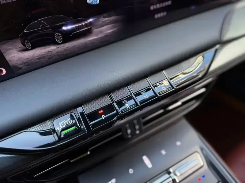 2022 Lincoln Z с пробегом 35 000 км