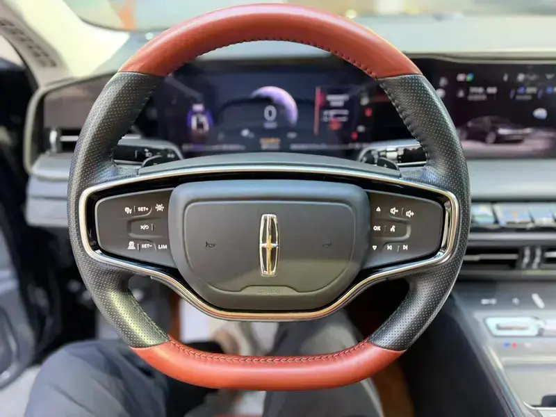2022 Lincoln Z с пробегом 35 000 км