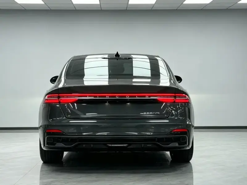 2022 Lincoln Z с пробегом 69 000 км
