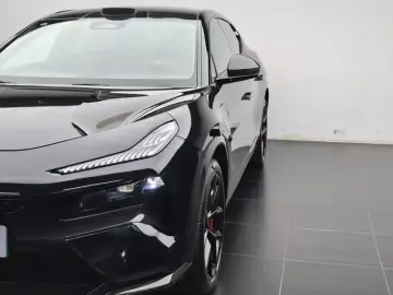 2023 Lotus Eletre с пробегом 26 000 км