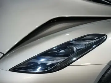 2022 Lotus Emira с пробегом 1 700 км