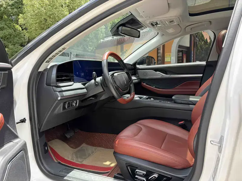 2024 Lincoln Z с пробегом 5 500 км