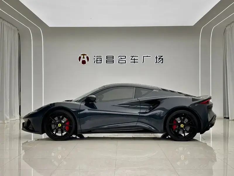 2022 Lotus Emira с пробегом 24 000 км