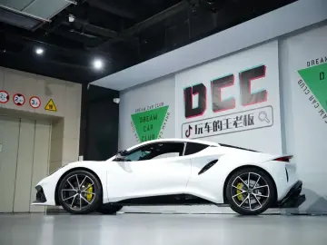 2022 Lotus Emira с пробегом 2 400 км