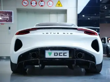 2022 Lotus Emira с пробегом 2 400 км
