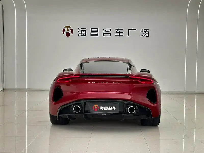2025 Lotus Emira с пробегом 6 000 км