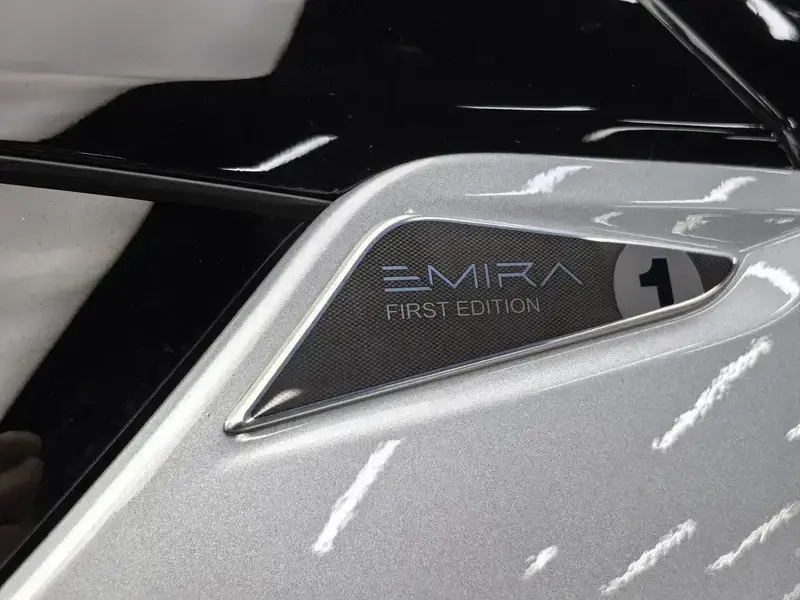 2022 Lotus Emira с пробегом 12 800 км