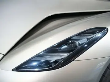 2022 Lotus Emira с пробегом 17 900 км