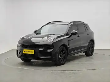 Lynk & Co 01