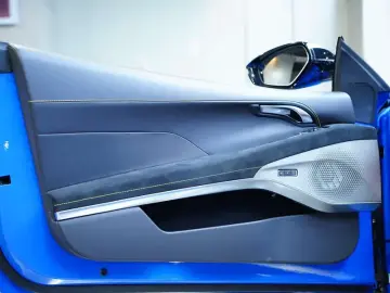 2022 Lotus Emira с пробегом 12 600 км