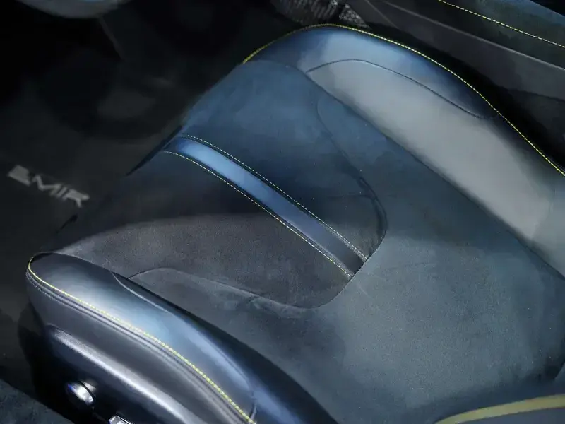 2022 Lotus Emira с пробегом 12 600 км