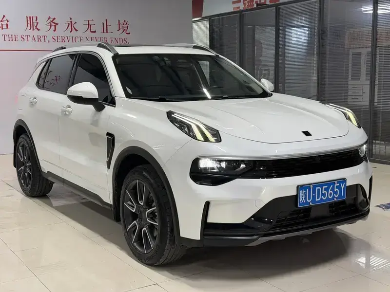 2023 Lynk & Co 01 с пробегом 35 300 км