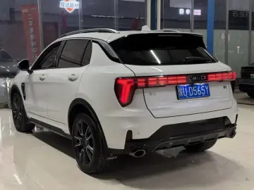 2023 Lynk & Co 01 с пробегом 35 300 км