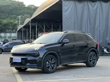 Lynk & Co 01