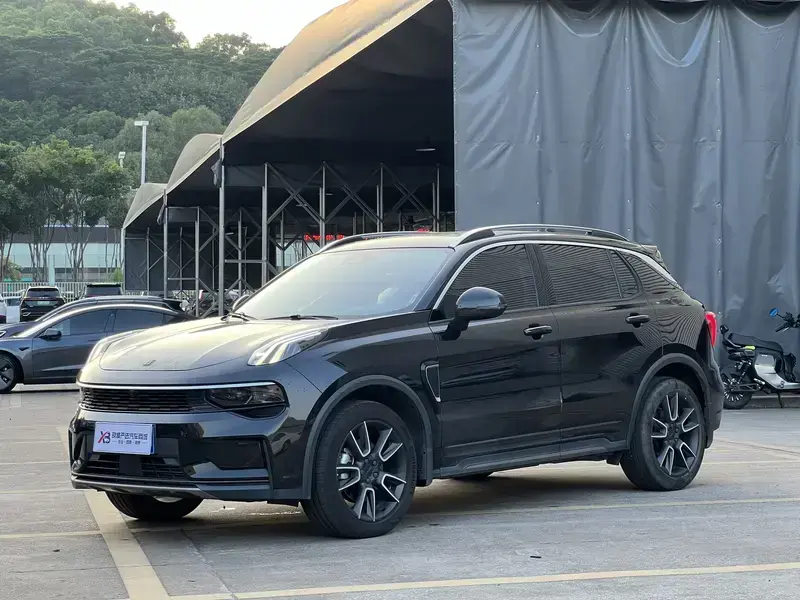 2023 Lynk & Co 01 с пробегом 39 300 км