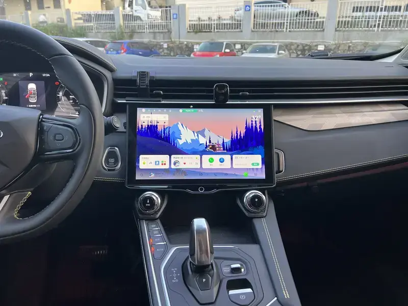 2023 Lynk & Co 01 с пробегом 39 300 км