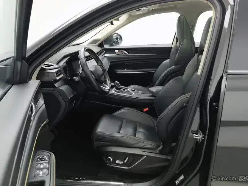 2023 Lynk & Co 01 с пробегом 57 800 км