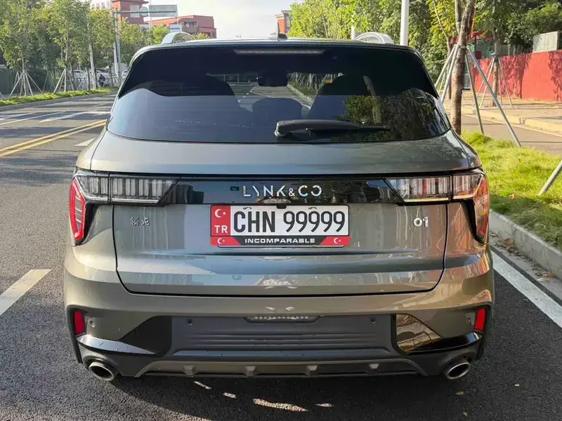 2021 Lynk & Co 01 с пробегом 30 000 км