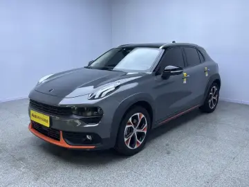 Lynk & Co 02