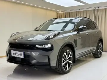 Lynk & Co 01