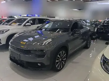 Lynk & Co 02