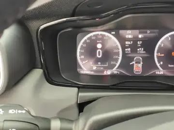 2019 Lynk & Co 02 с пробегом 102 000 км