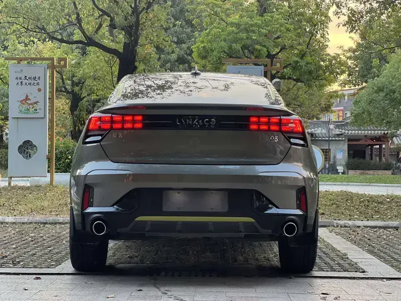 2022 Lynk & Co 05 с пробегом 60 000 км