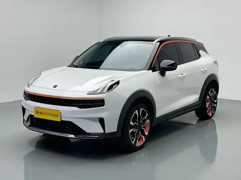 2020 Lynk & Co 06 с пробегом 76 700 км