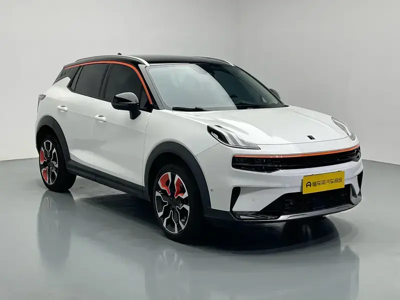 2020 Lynk & Co 06 с пробегом 76 700 км
