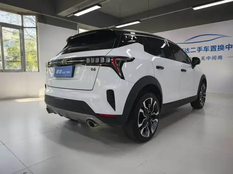 2023 Lynk & Co 06 с пробегом 53 000 км