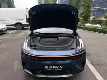 2020 Lynk & Co 06 с пробегом 72 000 км