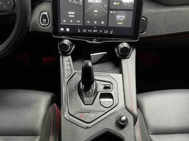 2020 Lynk & Co 05 с пробегом 42 300 км