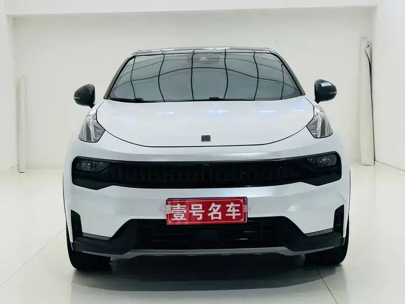 2020 Lynk & Co 05 с пробегом 82 200 км