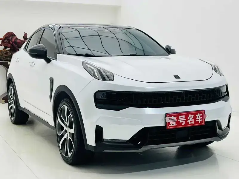 2020 Lynk & Co 05 с пробегом 82 200 км