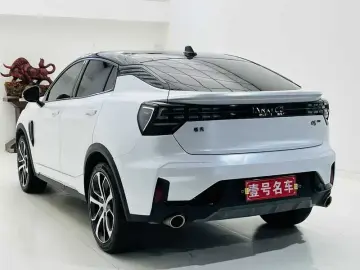 2020 Lynk & Co 05 с пробегом 82 200 км