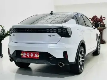 2020 Lynk & Co 05 с пробегом 82 200 км