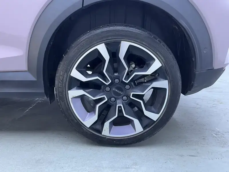 2023 Lynk & Co 06 с пробегом 26 300 км